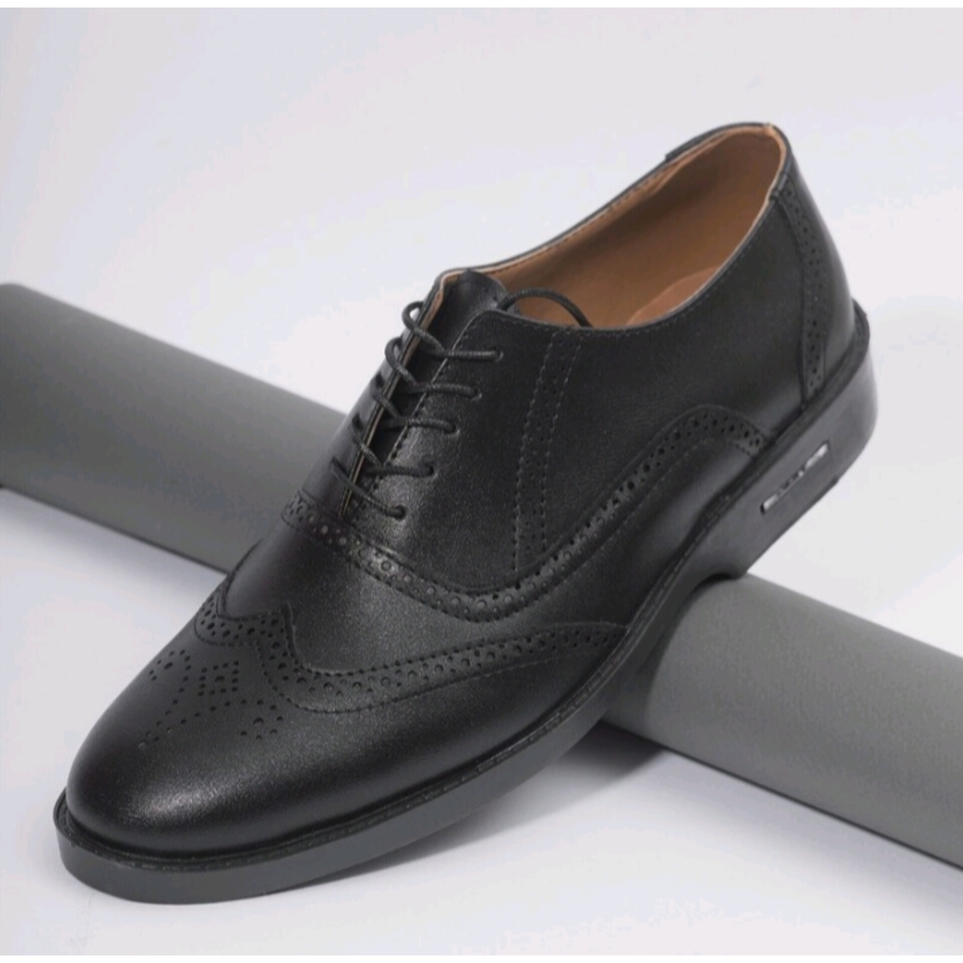 خرید کفش عمده اسپرت ومجلسی رسمی مردانه رویه چرم خارجی