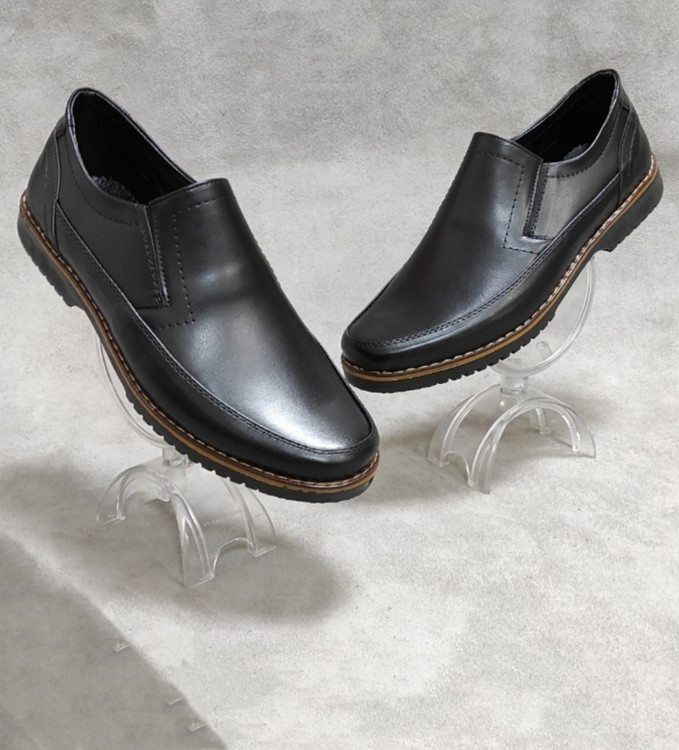 کفش مجلسی مردانه کفش روزمره مردانه کفش اسپرت مردانه رویه چرم خارجی