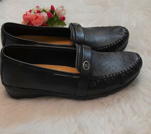 کفش طبی زنانه دکتر رحیمی با کفی طبی مناسب خارپاشنه