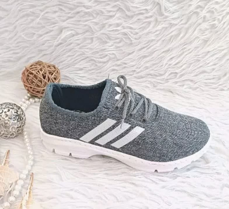 کفش اسپرت آدیداس زنانه