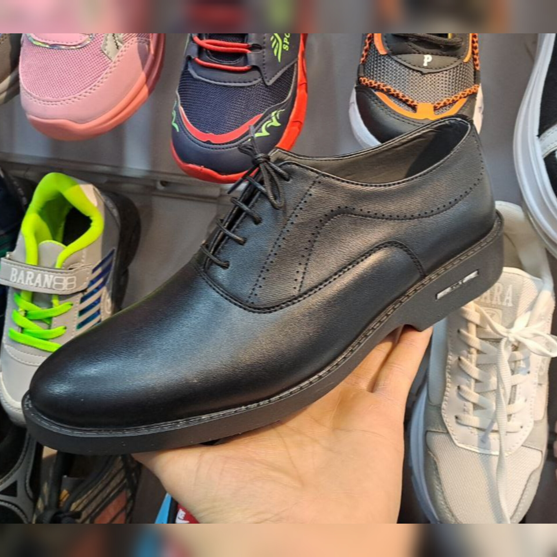 کفش طبی صدرا PSAD برند تات در دو رنگ مشکی و قهوه ای عسلی