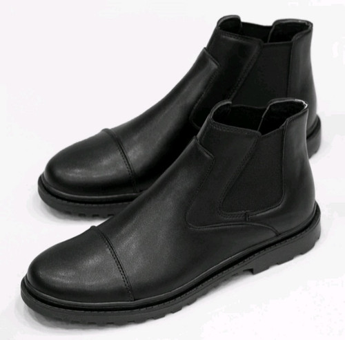 نیم بوت مردانه چرم خارجی درجه 1 مدل ksh11 بسیار شیک دوردوخت سایز40 تا44 pam