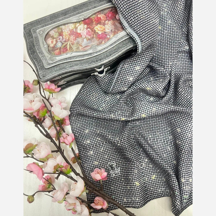 روسری نخ کاستوم طرح نگینی سایز 140 مجلسی و روزمره