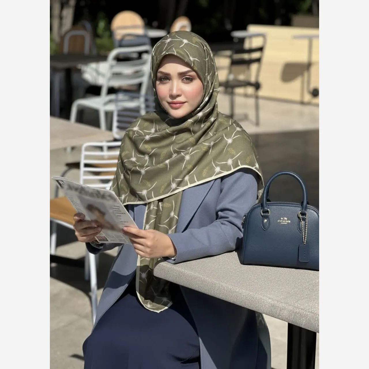 روسری نخ کاستوم قواره 140 طرح تارا دور چرخ دوز مزونی