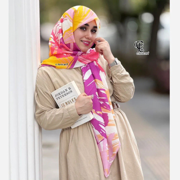 روسری نخ کاستوم طرح روشا سایز بزرگ چرخ دوز