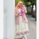 روسری نخ کاستوم طرح روشا سایز بزرگ چرخ دوز