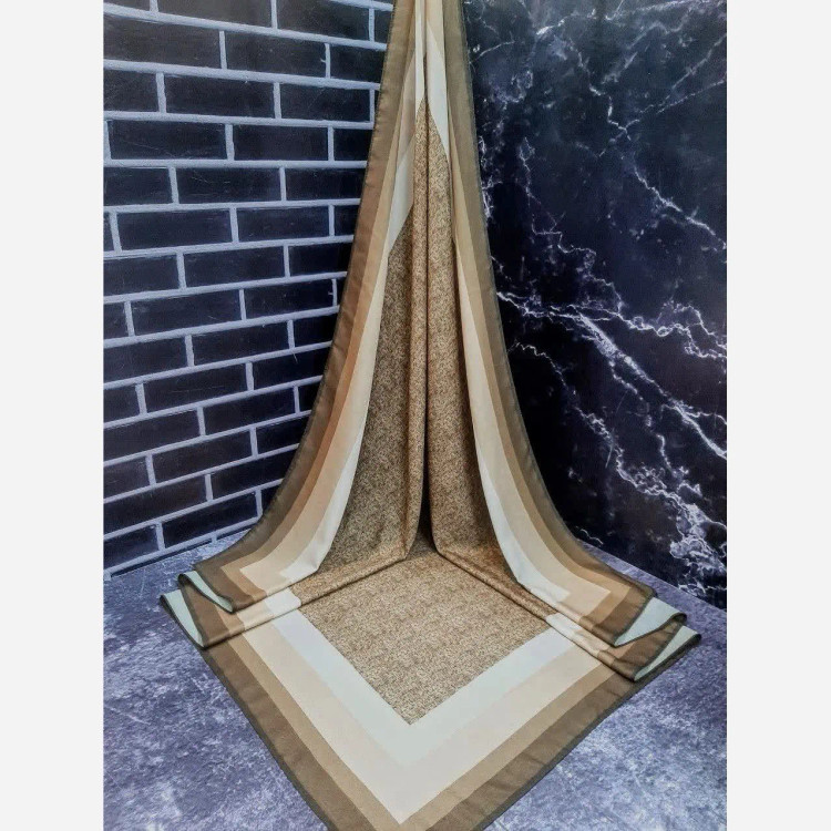 روسری مجلسی نخ کاستوم طرح دور قاب 140x140 سانتیمتر لیز نیست