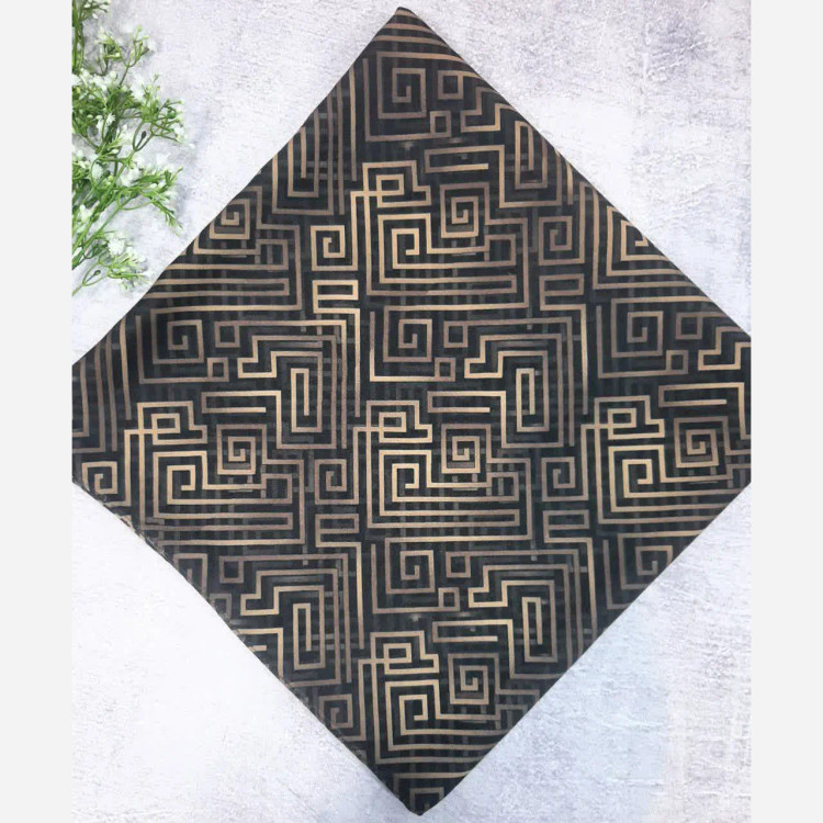 روسری طرح سیمین نخ بامبو قواره بزرگ 140x140 زنانه مشکی ریز نقش اسپرته