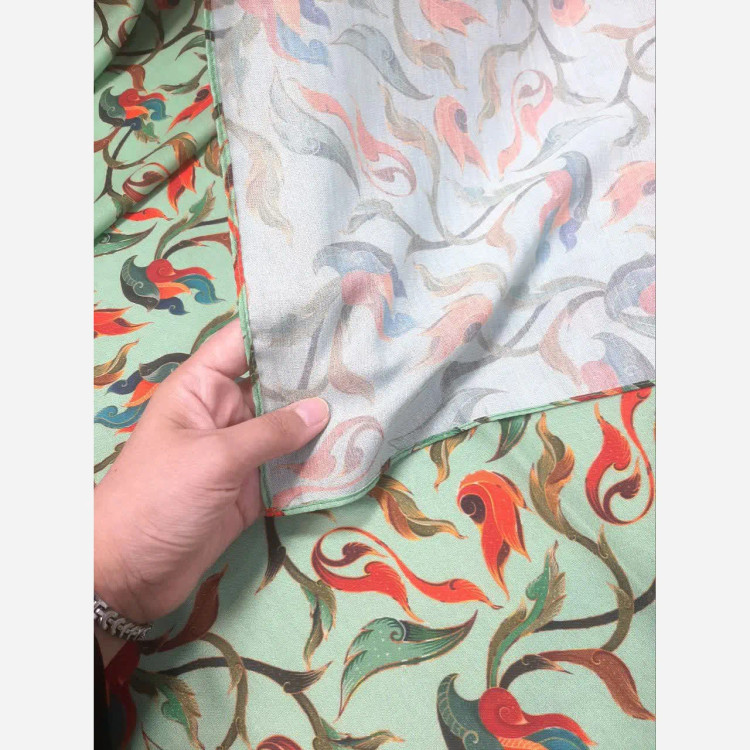 روسری نخ کاستوم طرح حنانه سایز 140 چرخ دوز