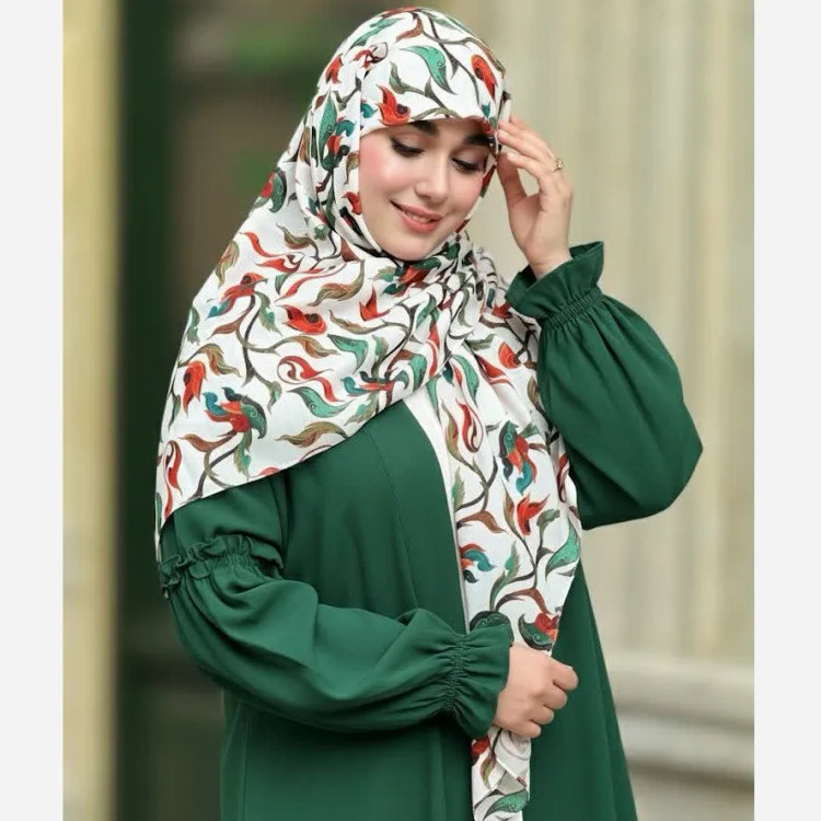 روسری نخ کاستوم طرح حنانه سایز 140 چرخ دوز