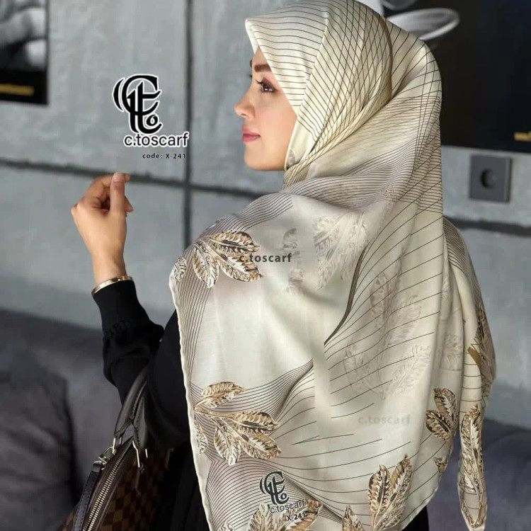 روسری نخی کاستوم طرح طلا قواره بزرگ 140 سانتیمتر دور چرخ دوز مزونی