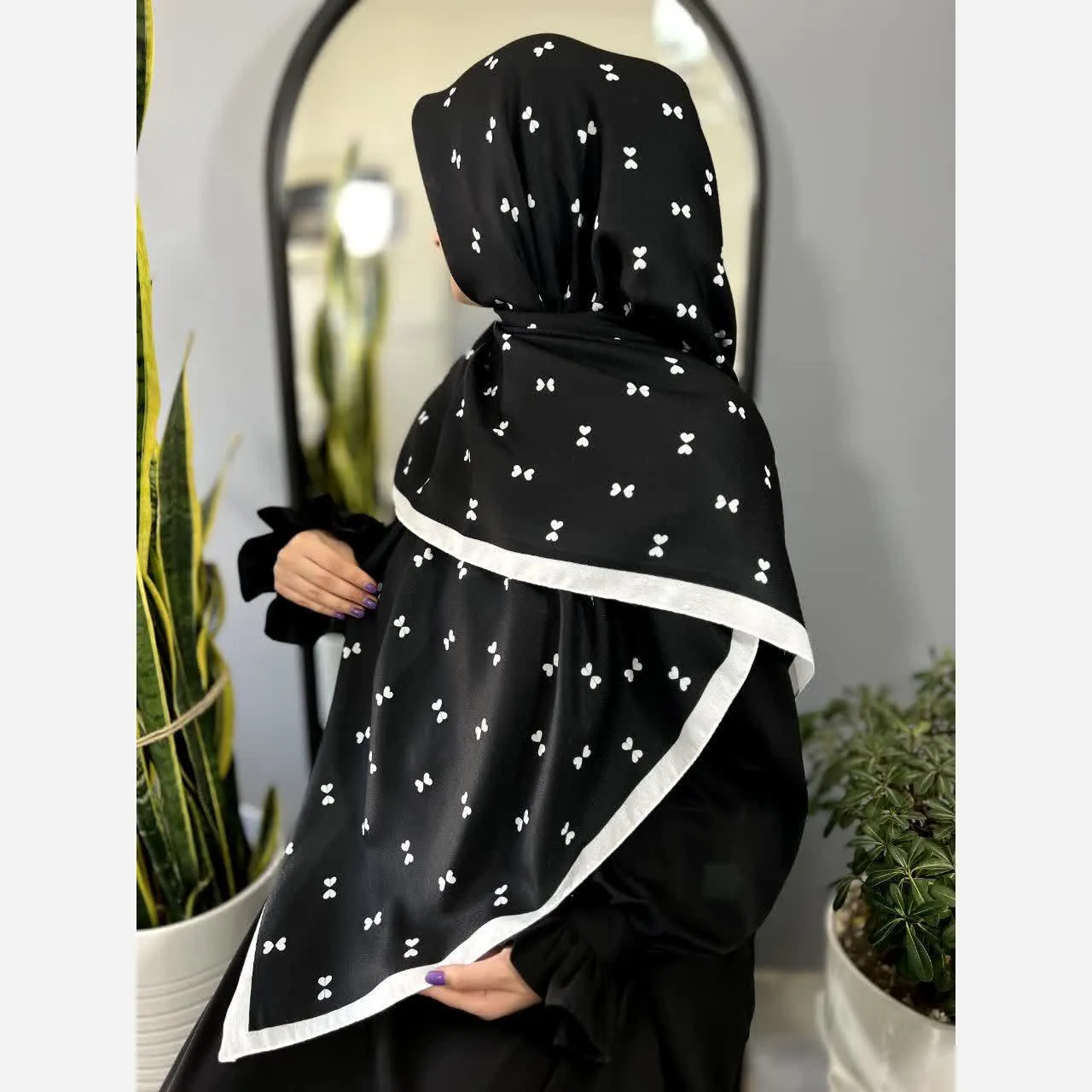 روسری سوپر نخ قواره 140 طرح رزیتا برند میس رز