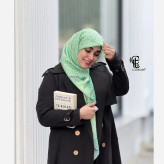 روسری نخ کاستوم طرح صوفیا سایز بزرگ و متوسط سه رنگ کرم هلویی یاسی سبز