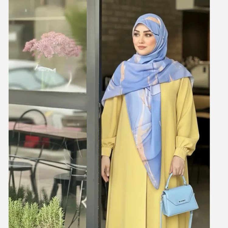روسری نخی کاستوم طرح دلناز سایز 140 آبی چرخ دوز
