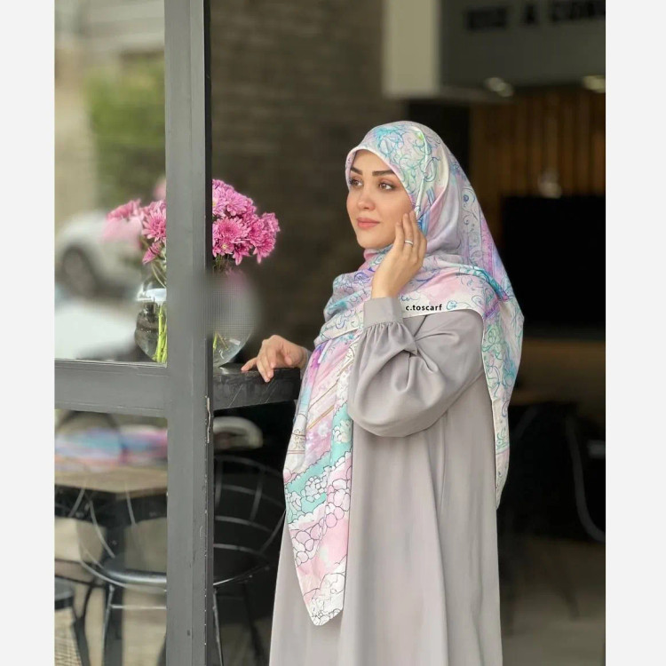 روسری نخی قواره 140 دور دوخت طرح بهار