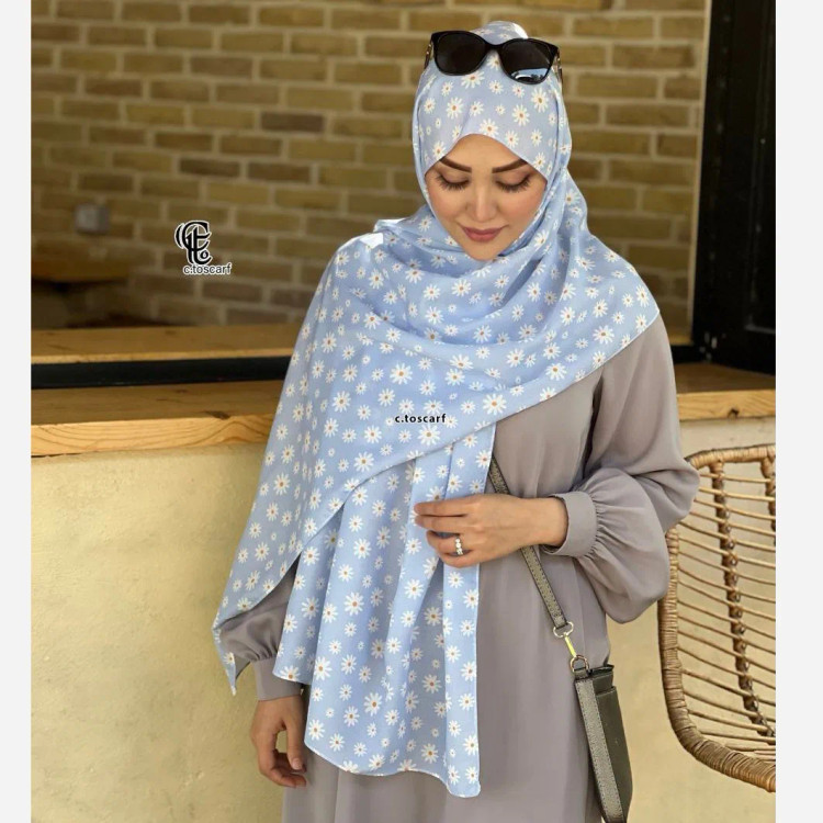 شال نخ کاستوم طرح بابونه زمینه آبی سایز 200×70