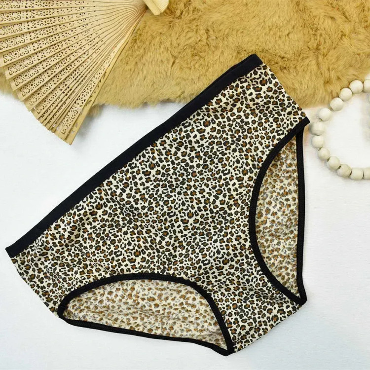شورت زنانه نخی طرح پلنگی سایز بزرگ 3XL