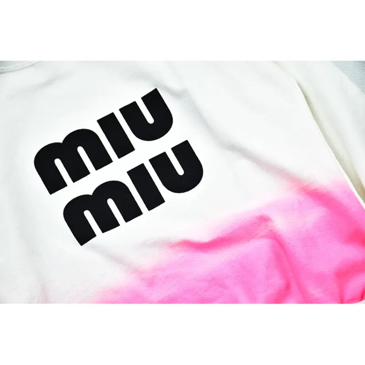 بلوز دخترانه آستین رگلان طرح MIUMIU پنبهای پاییزه و زمستانه