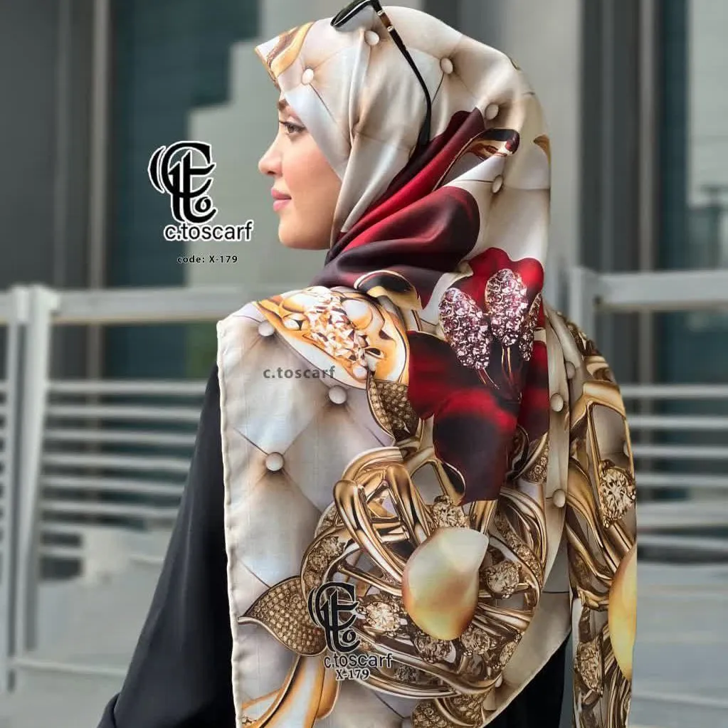 روسری نخی کاستوم طرح شقایق ابعاد 140x140 چرخ دوز