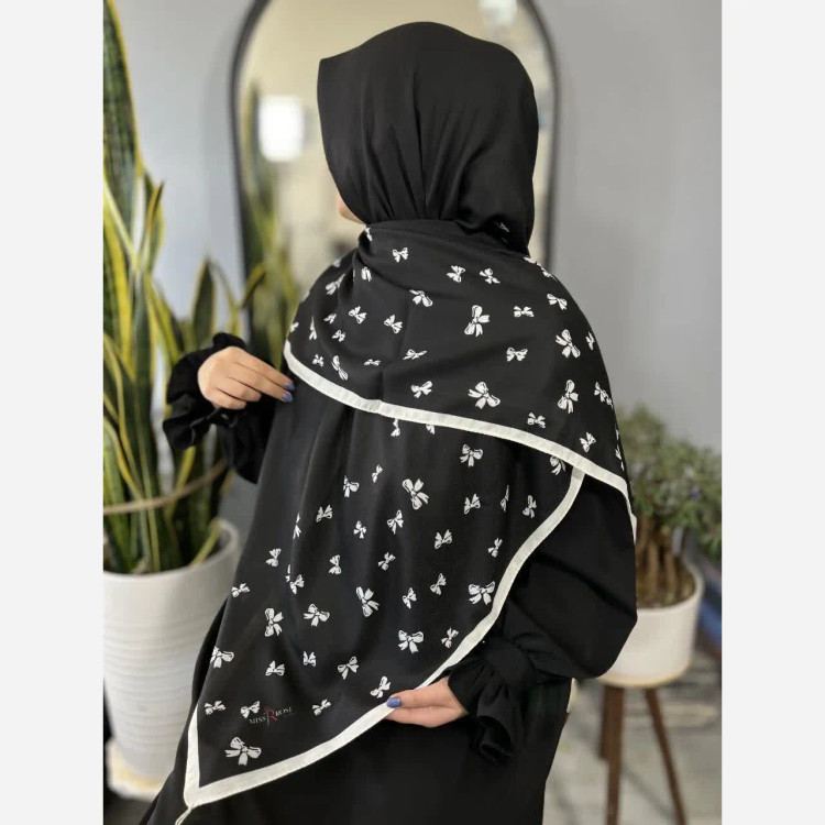 روسری سوپر نخ قواره 140 طرح دابل پاپیون برند میس رز