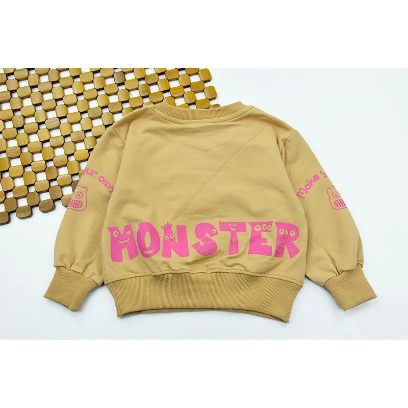 بلوز دخترانه طرح monster جنس پنبه یقه گرد مناسب پاییز و زمستان