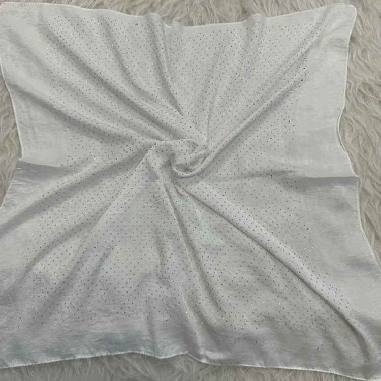 مینی اسکارف مجلسی گارزا نگین دار ابعاد 70 در 70 سانتی متر