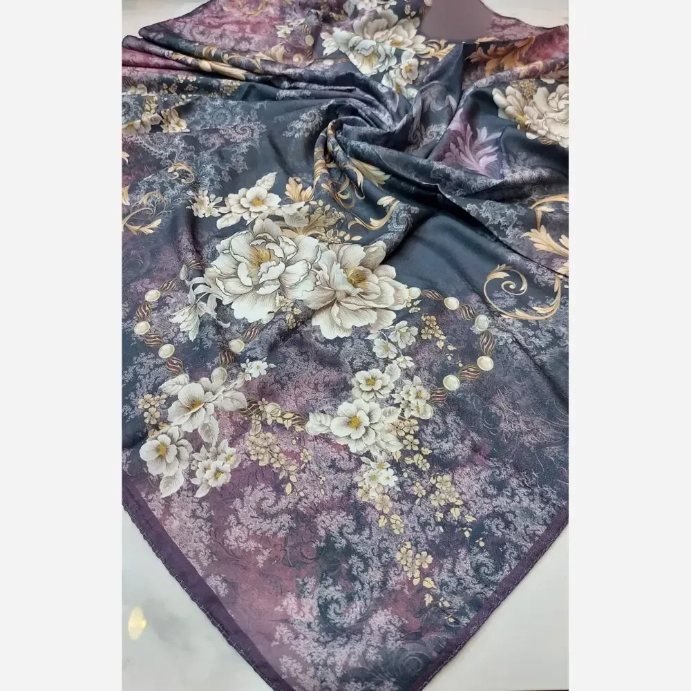 روسری زنانه نخی طرح گل قواره یک متری دوردوخت