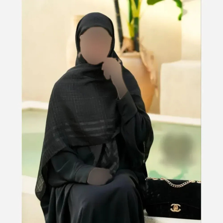 روسری مجلسی نخی حاشیه زرک دار با ایستایی عالی