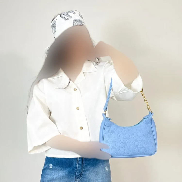 کیف دوشی زنانه طرح کوچ با بند زنجیری