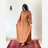 ساحلی گلدوزی تک جیب زنانه جنس نخ ململ رنگ زیتون خنک تابستانه