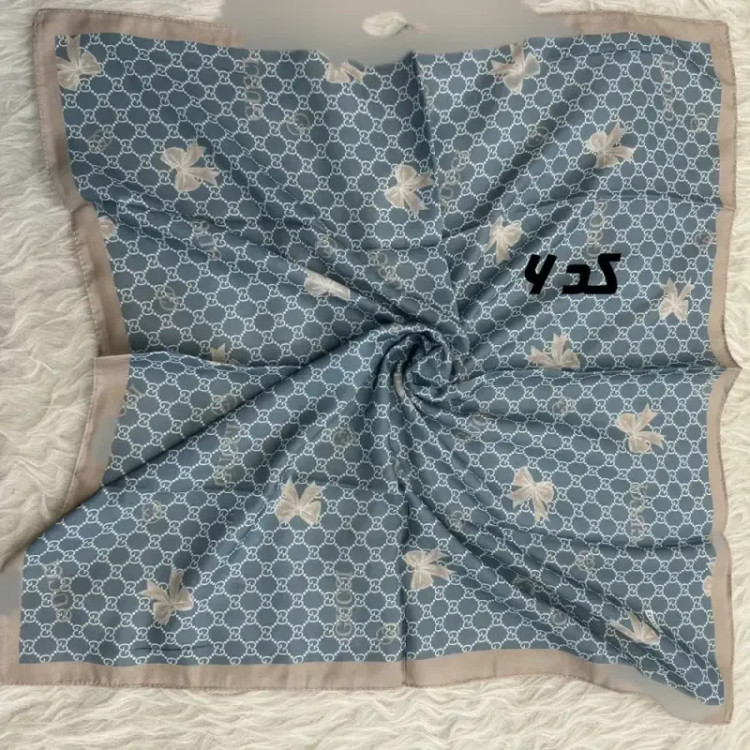 مینی اسکارف آبی نخ طرحبندی قواره 65×65 مناسب استفاده روزمره