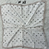 مینی اسکارف کرمی نخ قواره 65x65 سانتیمتر مناسب استفاده روزمره بدون آبرفت و رنگ رفت