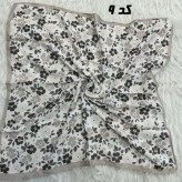 مینی اسکارف کرمی نخ قواره 65x65 سانتیمتر مناسب استفاده روزمره بدون آبرفت و رنگ رفت